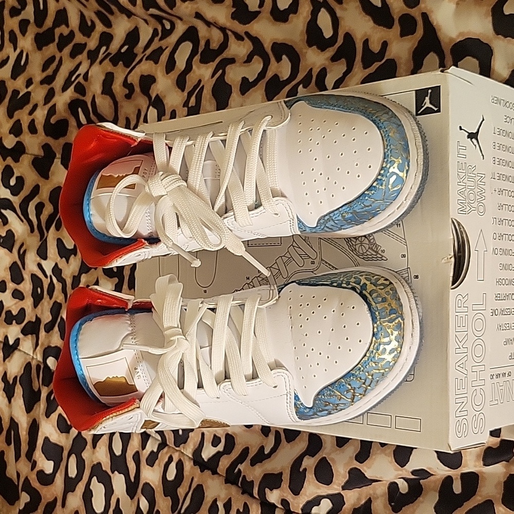 Kids Nike sneaks